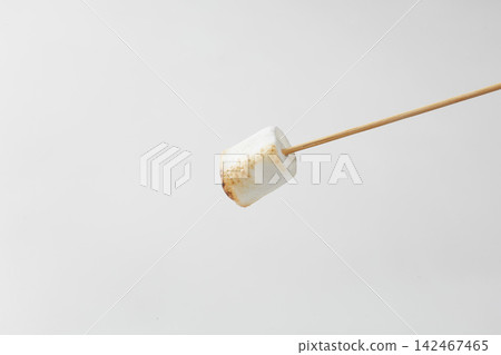 Grilled marshmallows Grilled marshmallows 142467465