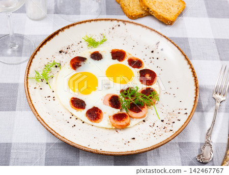 sliced Vienna sausages sliced Vienna sausages 142467767