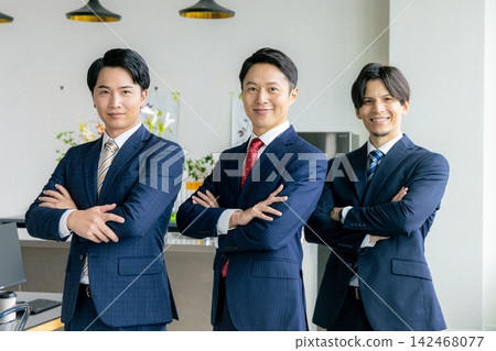 商務人士團隊 142468077