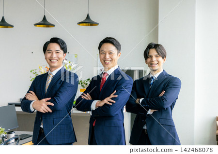 商務人士團隊 142468078