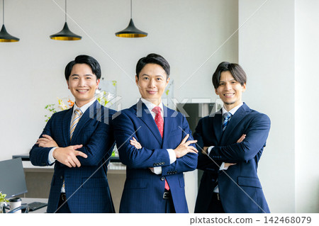 商務人士團隊 142468079