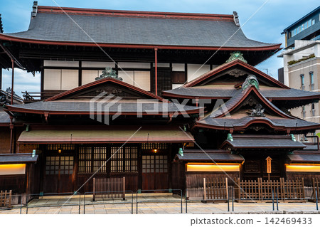 道後溫泉的黎明 [愛媛郡松山市] 142469433
