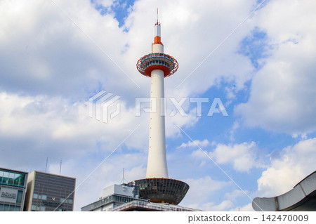Kyoto Tower / Karasuma-dori Shichijo, Shimogyo-ku, Kyoto City, Kyoto Prefecture Kyoto Tower / Karasuma-dori Shichijo, Shimogyo-ku, Kyoto City, Kyoto Prefecture 142470009