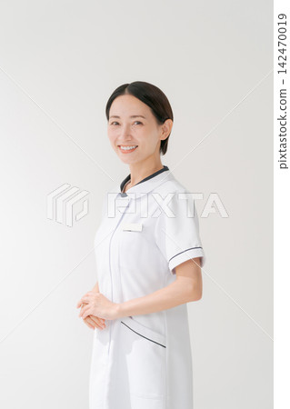 Smiling salon staff Smiling salon staff 142470019