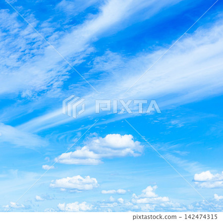 A simple landscape of refreshing blue skies and ethereal autumn clouds. A simple landscape of refreshing blue skies and ethereal autumn clouds. 142474315