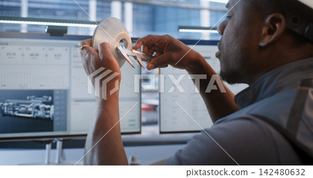 Precision Metrology and Quality Control of Machined Component Precision Metrology and Quality Control of Machined Component 142480632