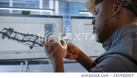 CAD Model Verification and Digital Twin Inspection in Robotic Manufacturing CAD Model Verification and Digital Twin Inspection in Robotic Manufacturing 142480807