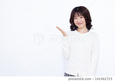 女人介紹 142482723