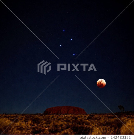 Uluru, the Moon, and the Southern Cross Uluru, the Moon, and the Southern Cross 142483331