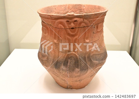 Exhibition of Jomon pottery Exhibition of Jomon pottery 142483697