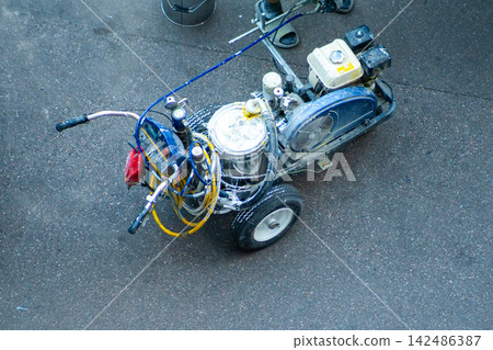 Road Marking Machine for apply lines on asphalt 142486387