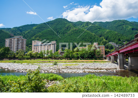 溫泉小鎮景色 [水明館，下呂溫泉]（岐阜縣下呂市） 142489733