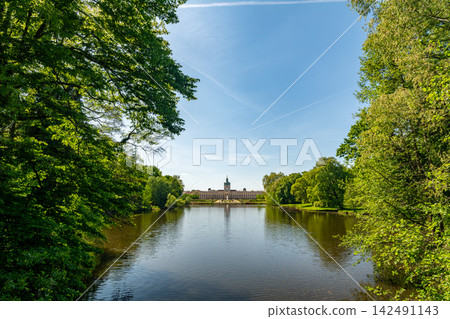 Charlottenburg Palace Across Karpfenteich in Berlin Charlottenburg Palace Across Karpfenteich in Berlin 142491143