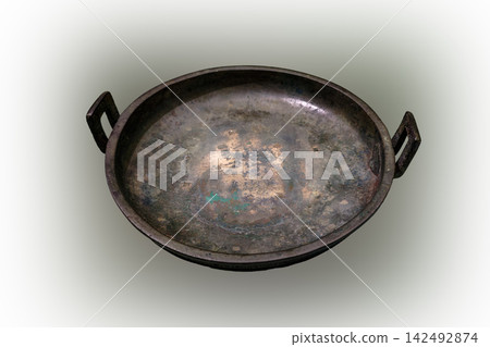 Bronze Pan of Deng Bo Jishe, Early Spring and Autumn Period, National Museum of China Bronze Pan of Deng Bo Jishe, Early Spring and Autumn Period, National Museum of China 142492874