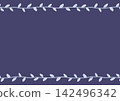 simple leaf frame 142496342