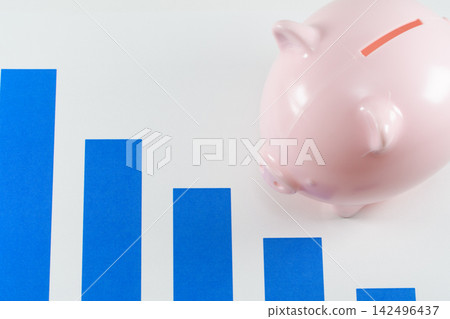The image of savings decreasing The image of savings decreasing 142496437