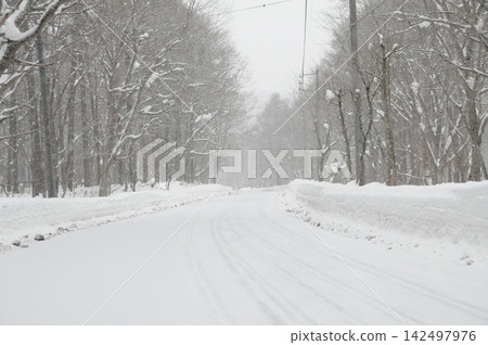 雪道 雪道 142497976