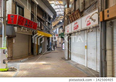 Sanno Market Dori Shopping Street (Nishinari Ward, Osaka City) Sanno Market Dori Shopping Street (Nishinari Ward, Osaka City) 142500405