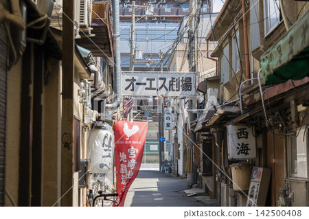 飛田本通商店街、OS劇院(大阪市西成區) 飛田本通商店街、OS劇院(大阪市西成區) 142500408