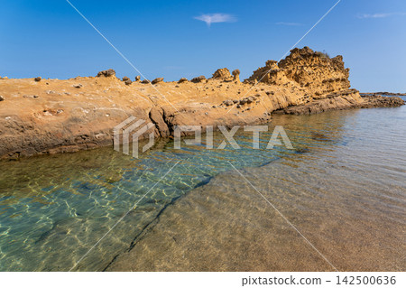 石見毘浦,國家指定天然紀念物,島根縣濱田市。 石見毘浦,國家指定天然紀念物,島根縣濱田市。 142500636