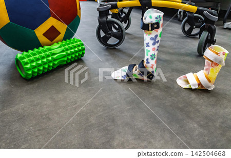 Rehabilitation equipment for walking skills rehabilitation in a rehabilitation center: orthoses, walkers, etc. Rehabilitation equipment for walking skills rehabilitation in a rehabilitation center: orthoses, walkers, etc. 142504668