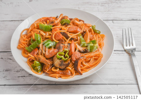 Napolitan spaghetti Napolitan spaghetti 142505117