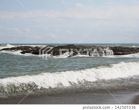 洶湧的波浪 142505536