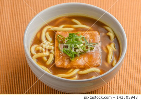 Kitsune Curry Udon Kitsune Curry Udon 142505948