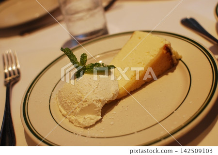 夏威夷一家餐廳的起司蛋糕 142509103