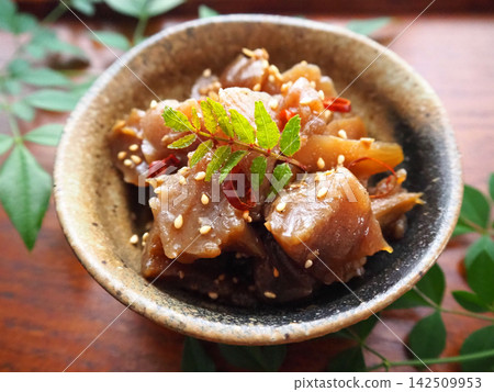 蒡根金皮拉 蒡根金皮拉 142509953