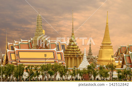 Grand Palace Bangkok Golden Temple Architecture Landmark Thailand Travel Destination Grand Palace Bangkok Golden Temple Architecture Landmark Thailand Travel Destination 142512842