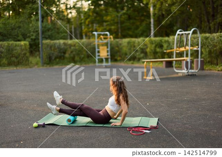 Outdoor fitness session focused on mobility and recovery 142514799