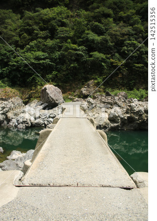 Kuki Submersible Bridge, Niyodogawa Town, Kochi Prefecture Kuki Submersible Bridge, Niyodogawa Town, Kochi Prefecture 142515356