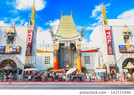 Hollywood Chinese Theatre Hollywood Chinese Theatre 142515990