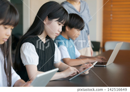 兒童學習資訊技術 兒童學習資訊技術 142516649
