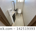 新建房屋的乾淨廁所 142519393