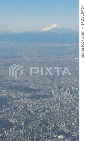 從高處眺望富士山 從高處眺望富士山 142519457