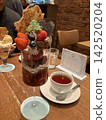 在時尚咖啡館享用完一餐後，來一份芭菲甜點完美收尾！ 142520204