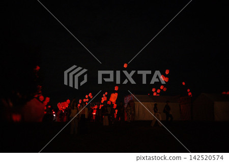 夜晚的燈籠節燈 夜晚的燈籠節燈 142520574
