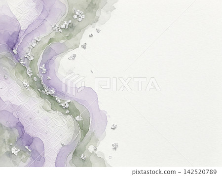 左側是白色和紙背景，上面有琺瑯彩圖案，以淡紫藤色和青瓷色水彩和流動的銀箔為特色。 142520789