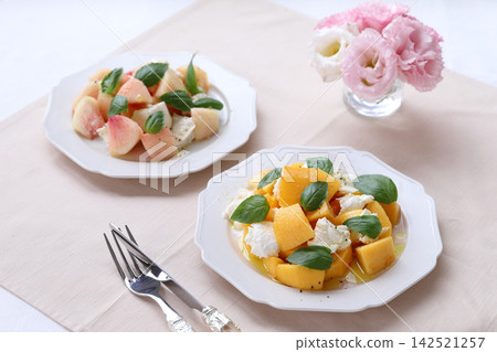 Yellow peach and mozzarella, yellow peach caprese, peach and mozzarella, peach caprese Yellow peach and mozzarella, yellow peach caprese, peach and mozzarella, peach caprese 142521257