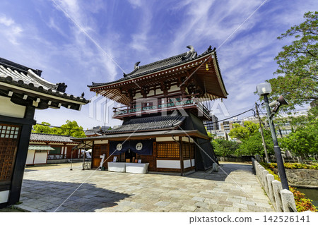 Osaka, Tennoji, Shitennoji Temple, North Bell Tower (Yellow Bell Tower), Osaka City, Osaka Prefecture Osaka, Tennoji, Shitennoji Temple, North Bell Tower (Yellow Bell Tower), Osaka City, Osaka Prefecture 142526141