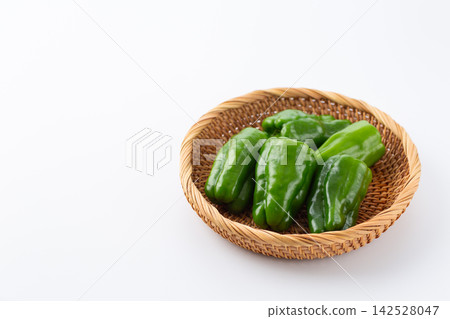肉質厚實的有機種植甜椒 肉質厚實的有機種植甜椒 142528047