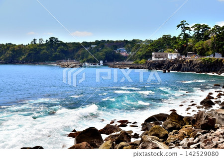 View of the area around Futo Port (Ito City, Shizuoka Prefecture) [August 2026] 142529080