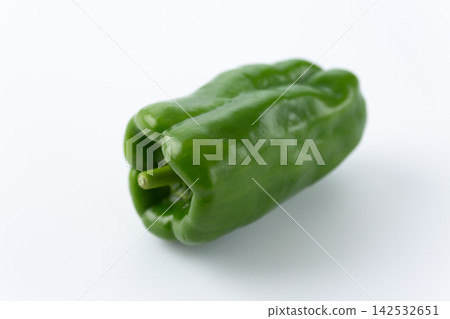 肉質厚實的有機種植甜椒 肉質厚實的有機種植甜椒 142532651
