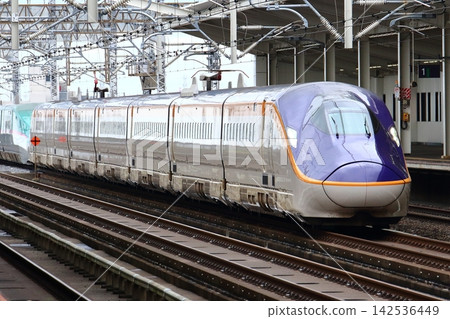 E8 山形新幹線翼 E8 山形新幹線翼 142536449