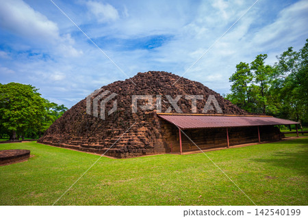 Khao Klang Nai in Si Thep historical park It is an architecture in the Dvaravati period in Phetchabun Province, Thailand. Khao Klang Nai in Si Thep historical park It is an architecture in the Dvaravati period in Phetchabun Province, Thailand. 142540199