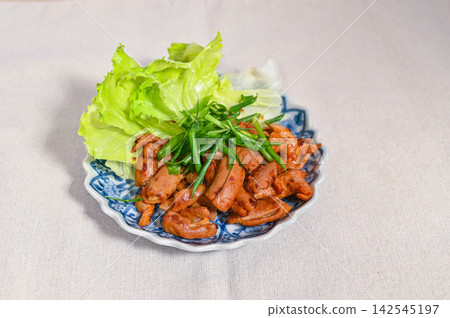 Stir-fried pork offal with miso Stir-fried pork offal with miso 142545197