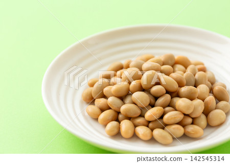 蒸大豆 蒸大豆 142545314