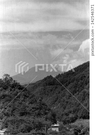 從木曾路眺望富士山 從木曾路眺望富士山 142546371